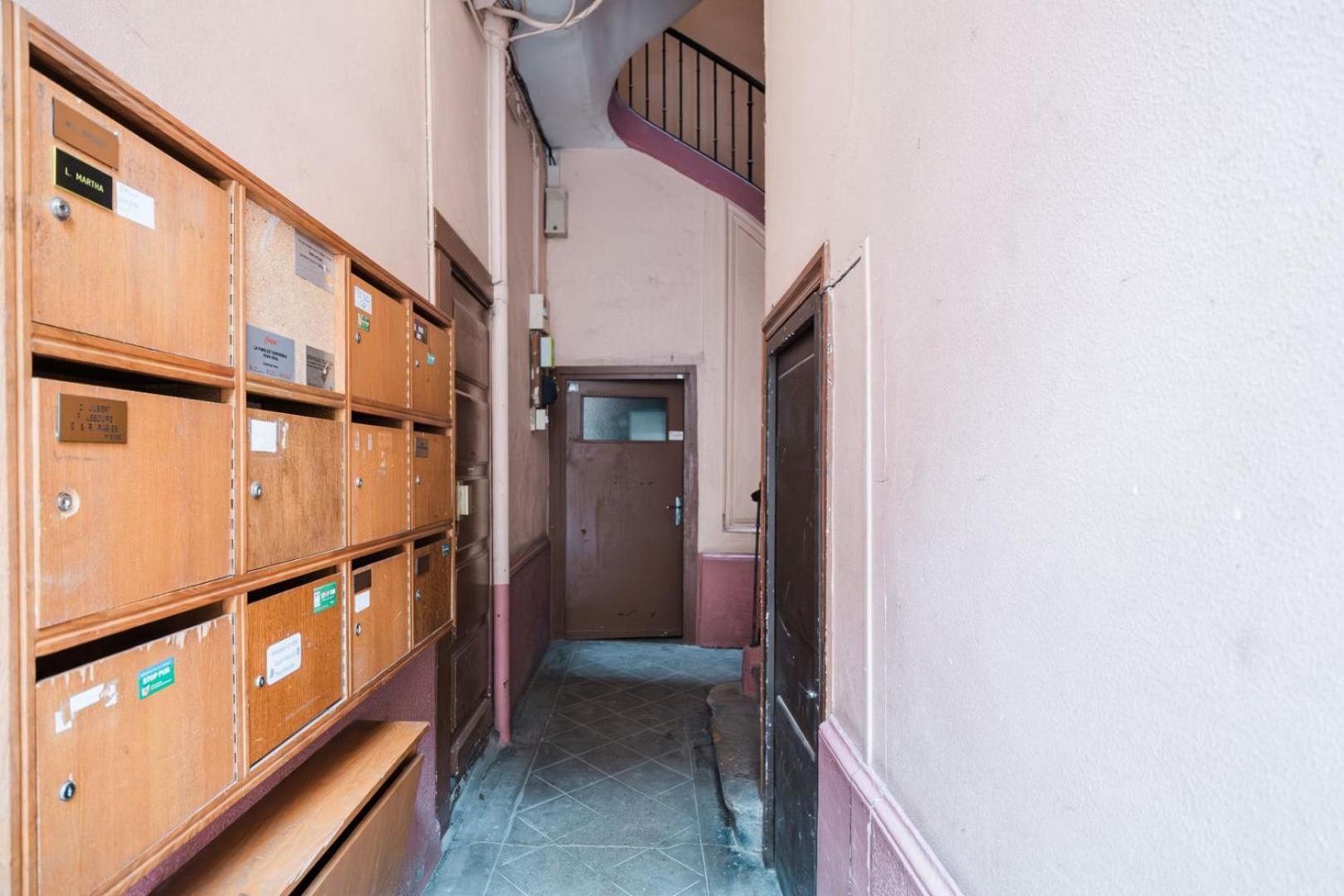 Bright, Relaxing City-centre Ail Appartement